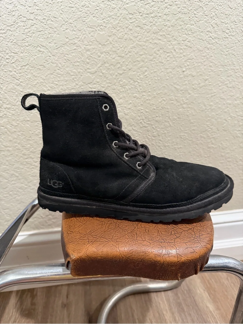 UGG Men's Black Suede Chukka Boots